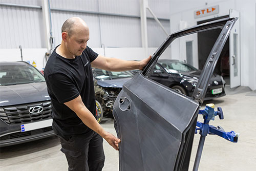 Premium auto repair in Sidcup 16